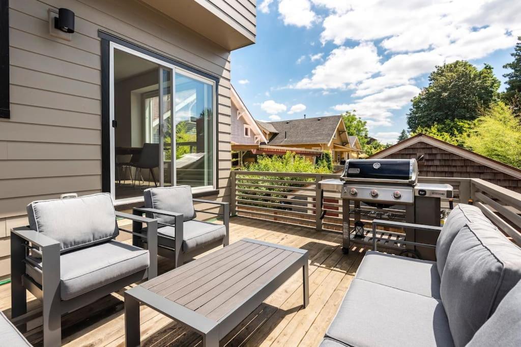 Comfy Family Home, Walkable Neighborhood + Patio! Portland Exterior foto